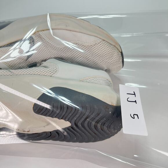 Nike Legend Essential 3 Next Nature Gray Training Shoes DM1120-005 Men's Sz 10.5 - Picture 10 of 10